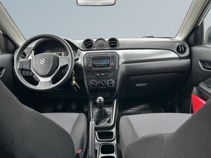 Suzuki Vitara bild 8