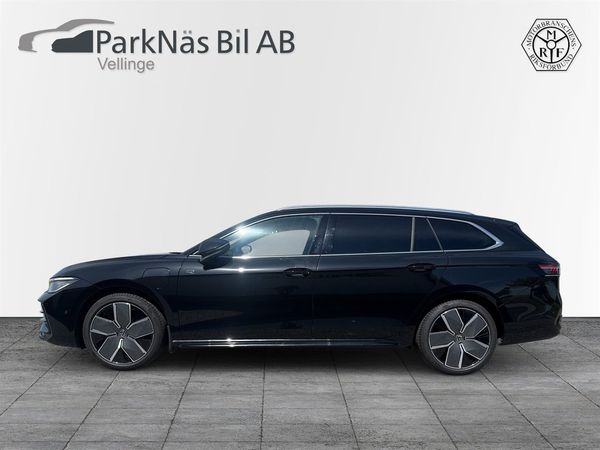 Volkswagen Passat eHybrid DSG R-LINE PANO DRAG - 2026