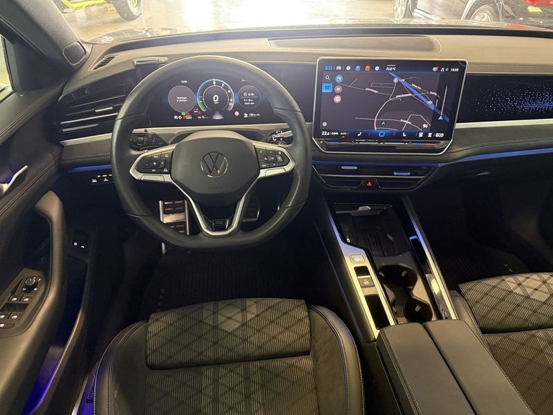 Volkswagen Passat bild 5