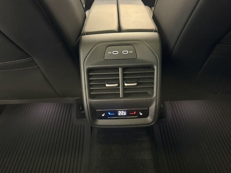 Volkswagen Passat bild 19