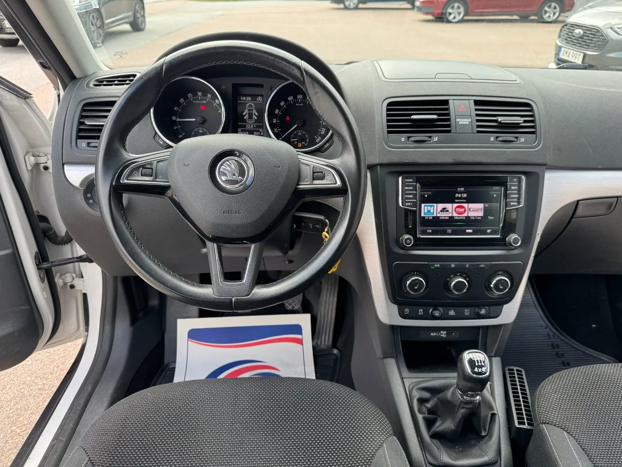 Vehicle image 7