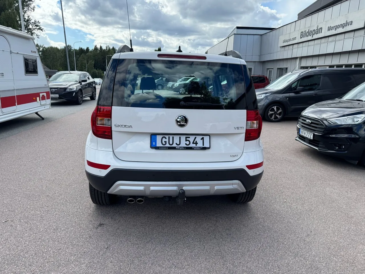 Vehicle image 4