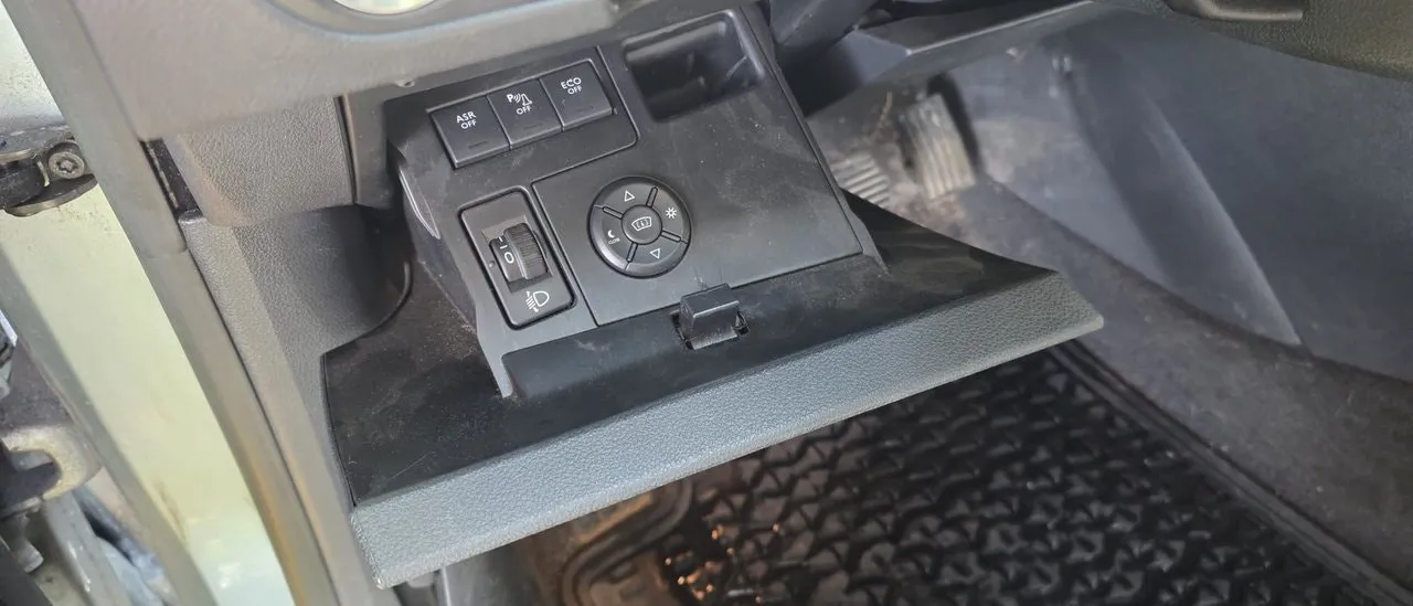Vehicle image 22
