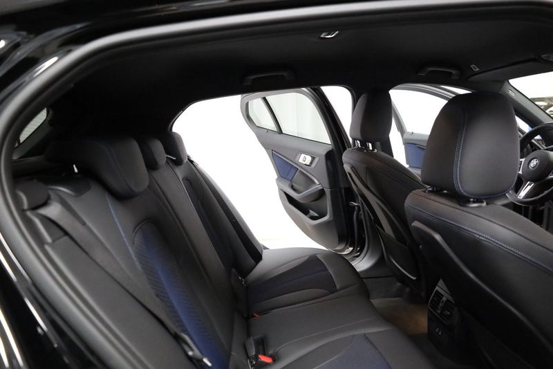 BMW 120 bild 16