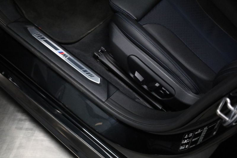 BMW 120 bild 11