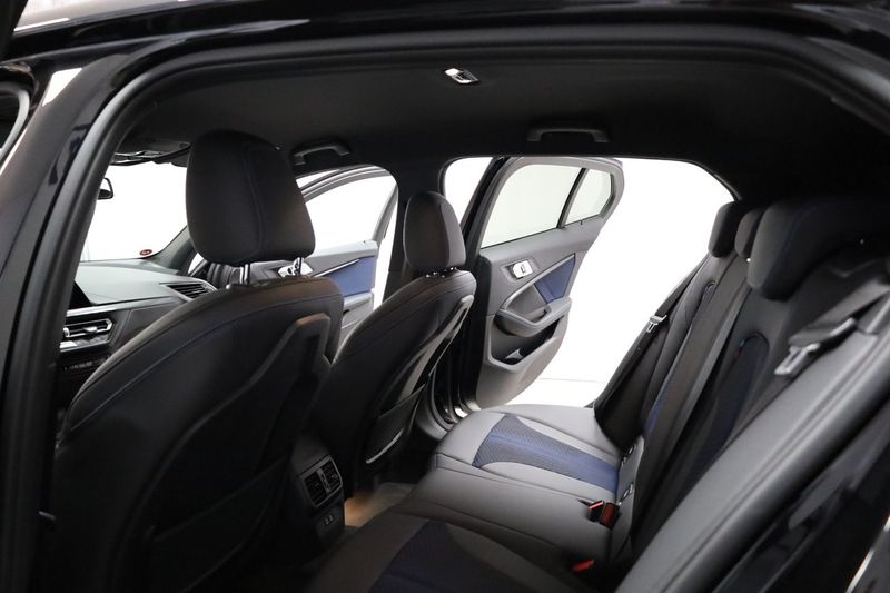BMW 120 bild 15