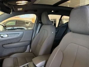 Volvo EX40 bild 10