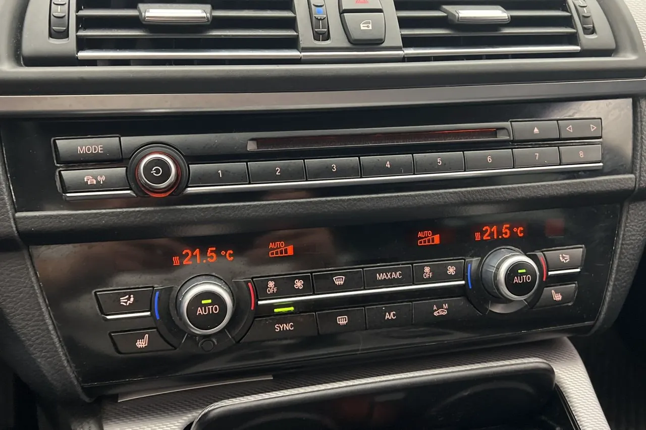 Vehicle image 29