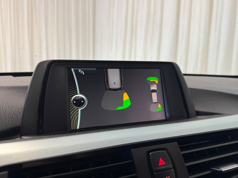 BMW 320 bild 13