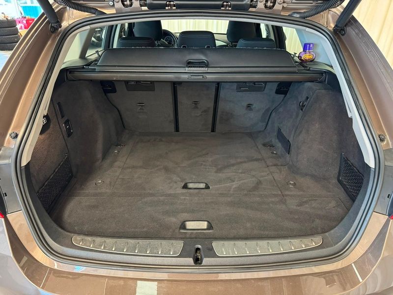 BMW 320 bild 24