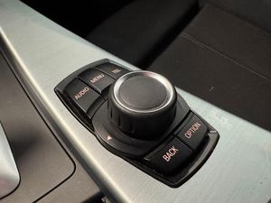 BMW 320 bild 18