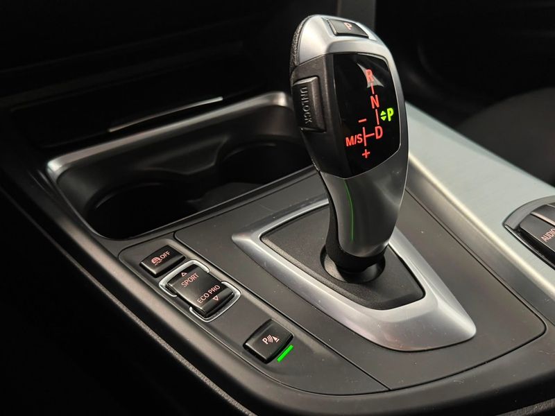 BMW 320 bild 17