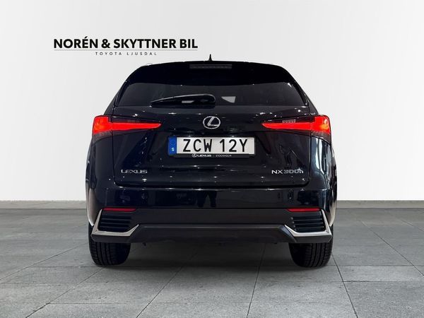 Lexus NX 300H Executive /Vhjul - 2019