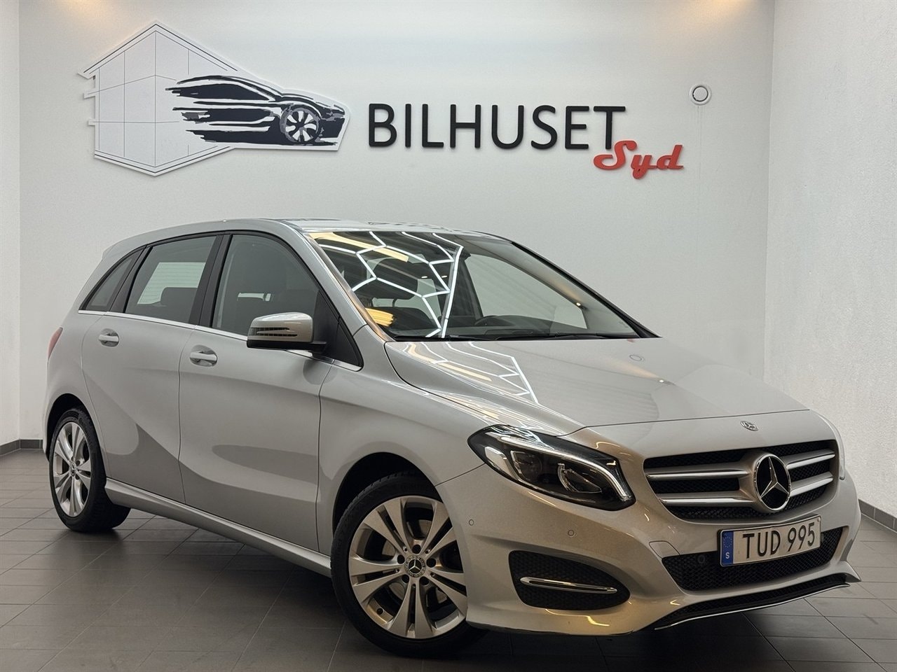Mercedes B180