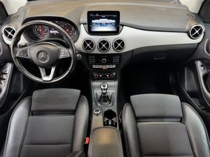 Mercedes B180 bild 9