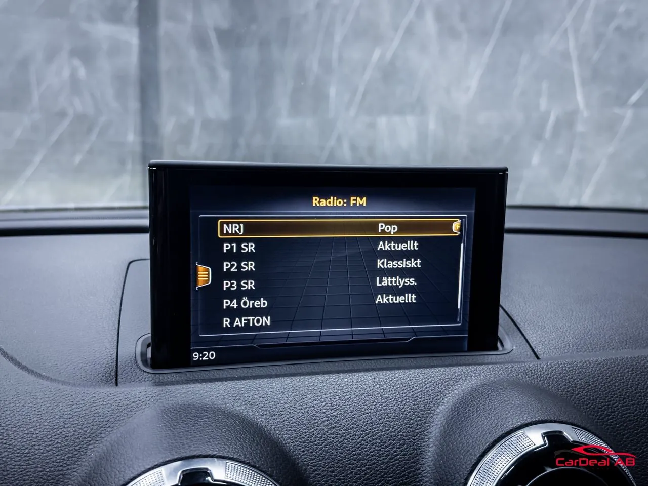Vehicle image 22