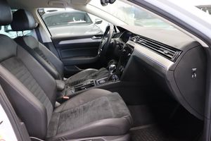 Volkswagen Passat bild 12