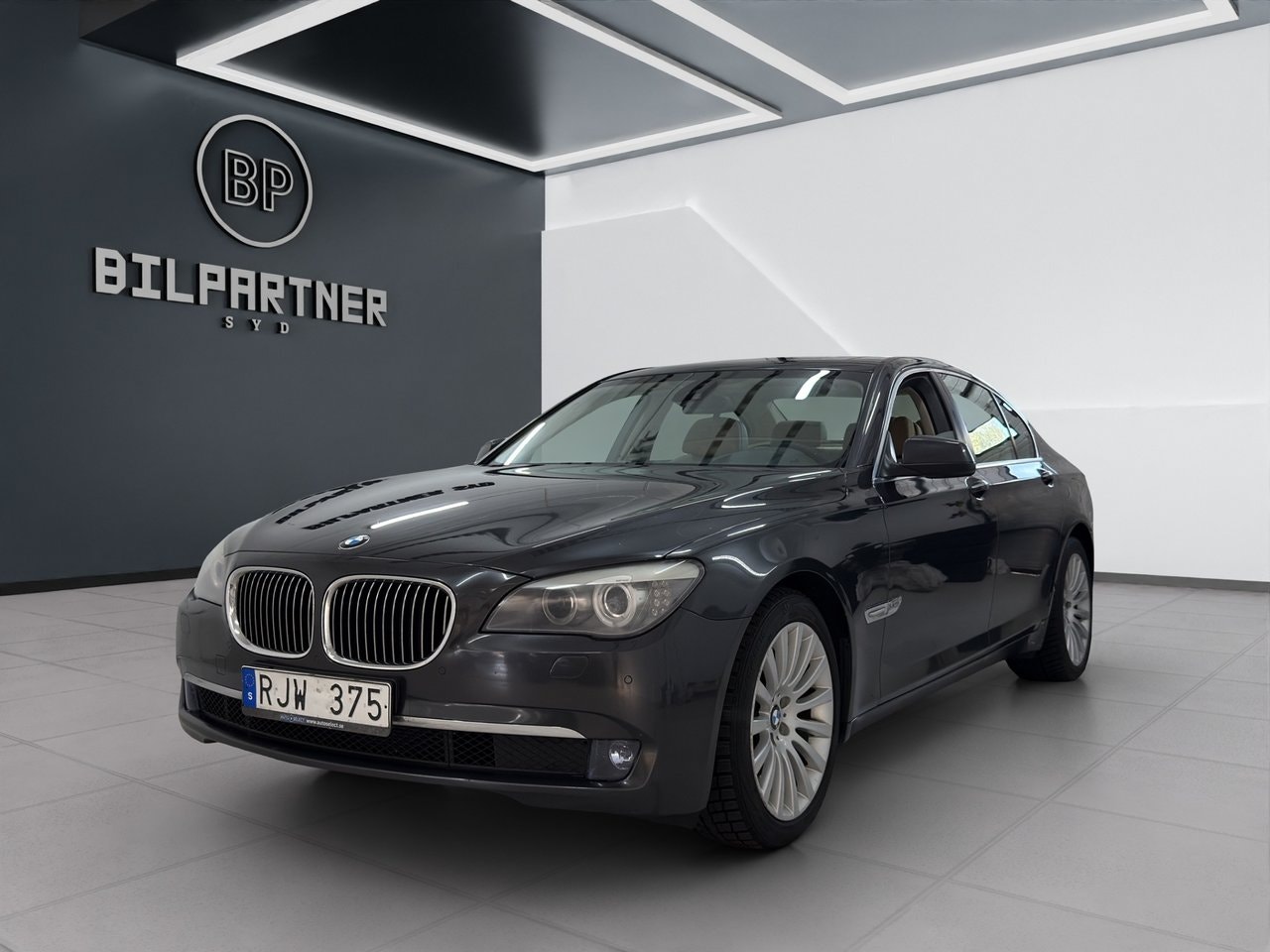 BMW 740