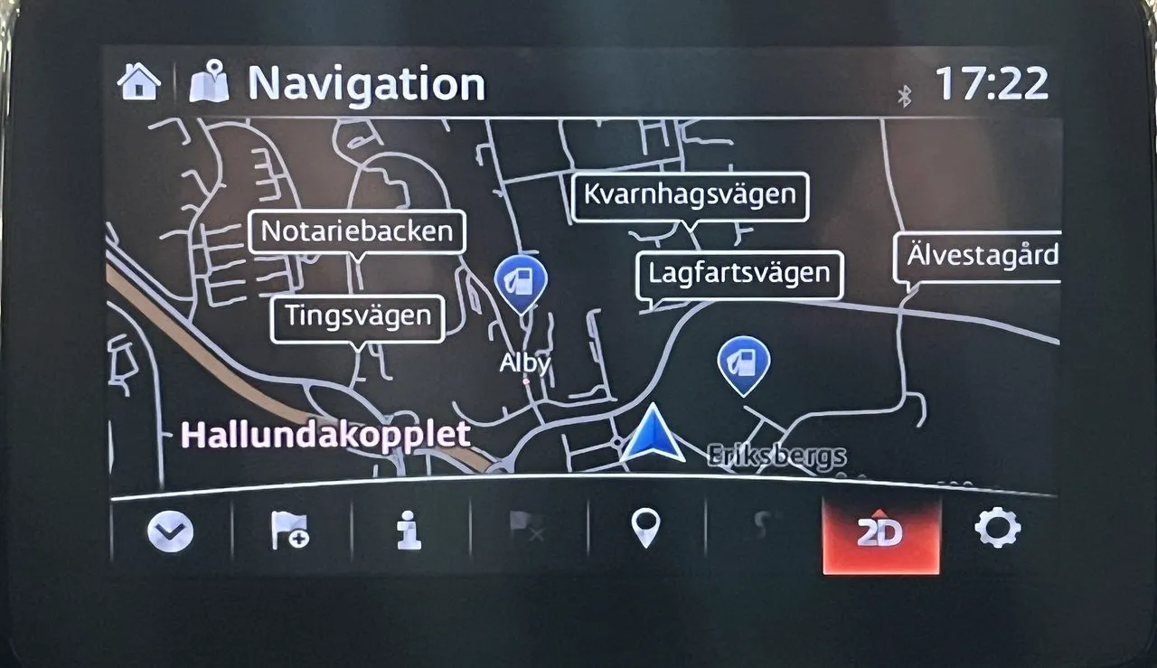 Vehicle image 14