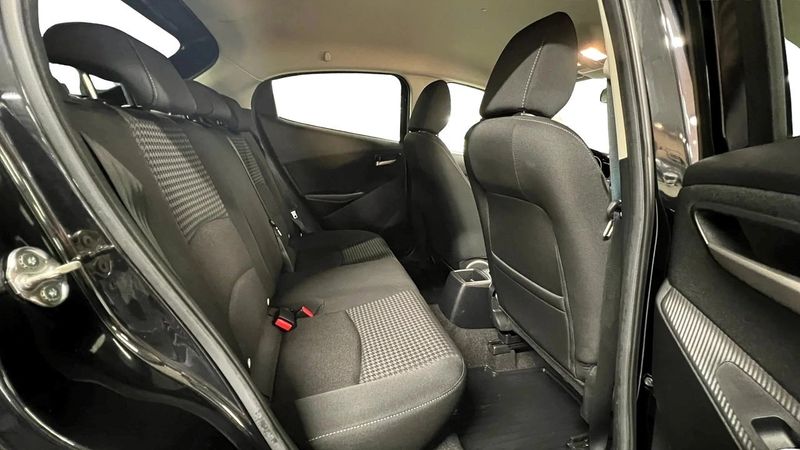 Mazda 2 bild 13