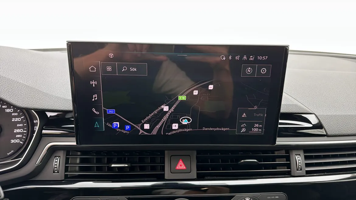 Vehicle image 18