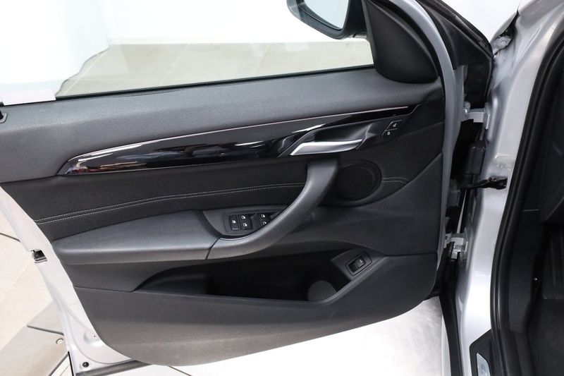 BMW X1 bild 10