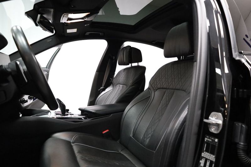 BMW M550 bild 8