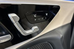 Mercedes E300 bild 15