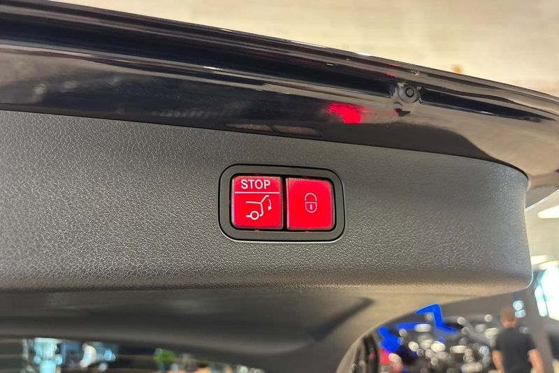 Mercedes E300 bild 13