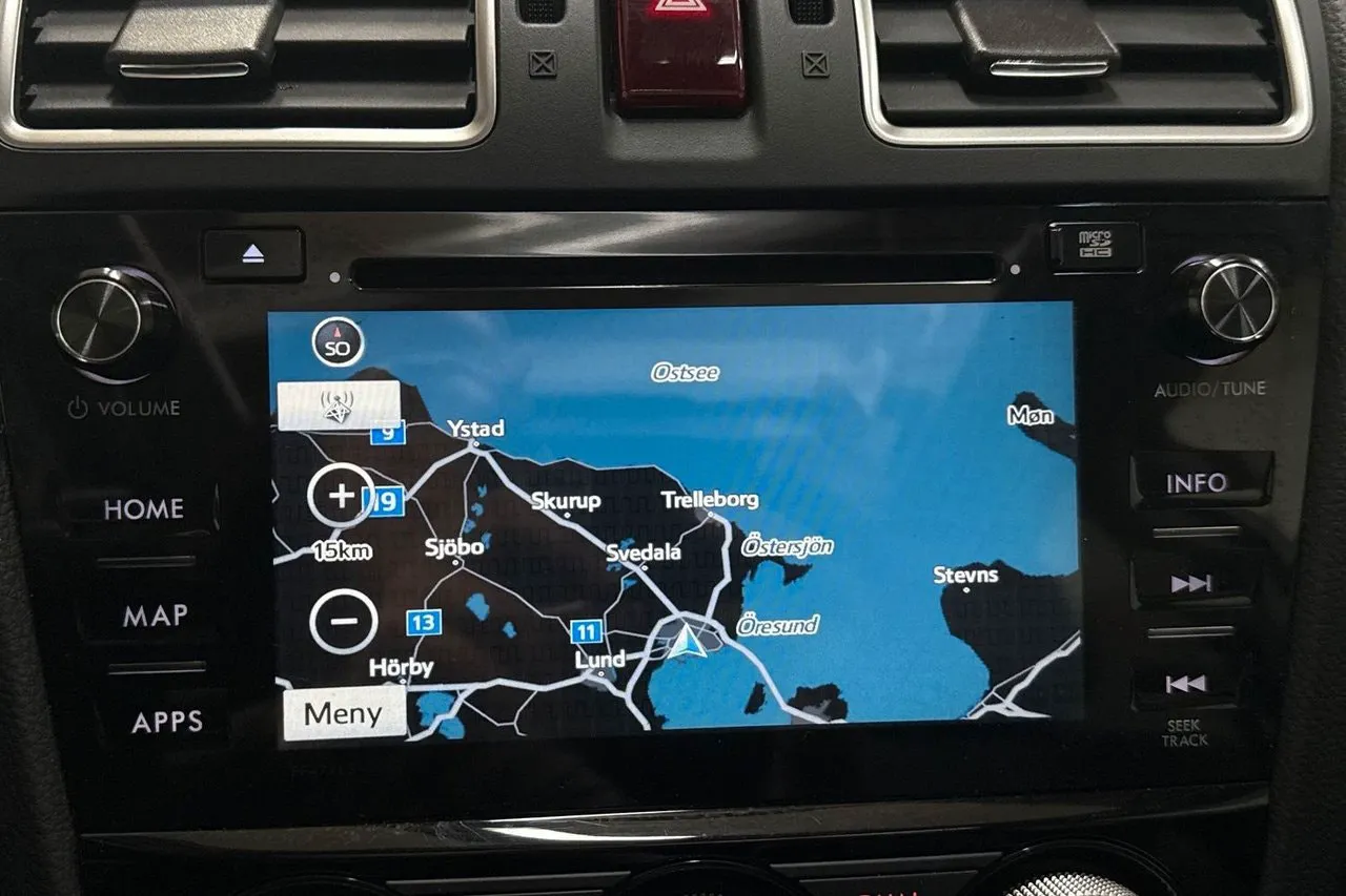Vehicle image 18