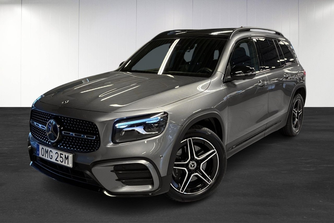 Mercedes GLB220