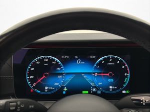 Mercedes E300 bild 15