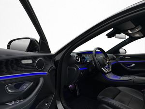 Mercedes E300 bild 8