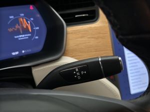 Tesla Model S bild 28