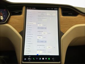 Tesla Model S bild 26