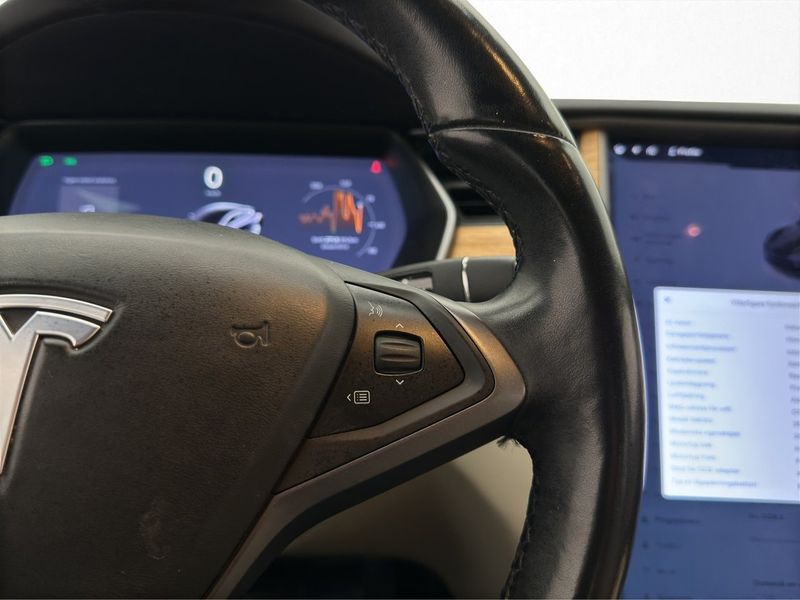 Tesla Model S bild 19