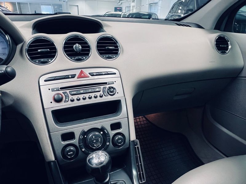 Peugeot 308 SW bild 17