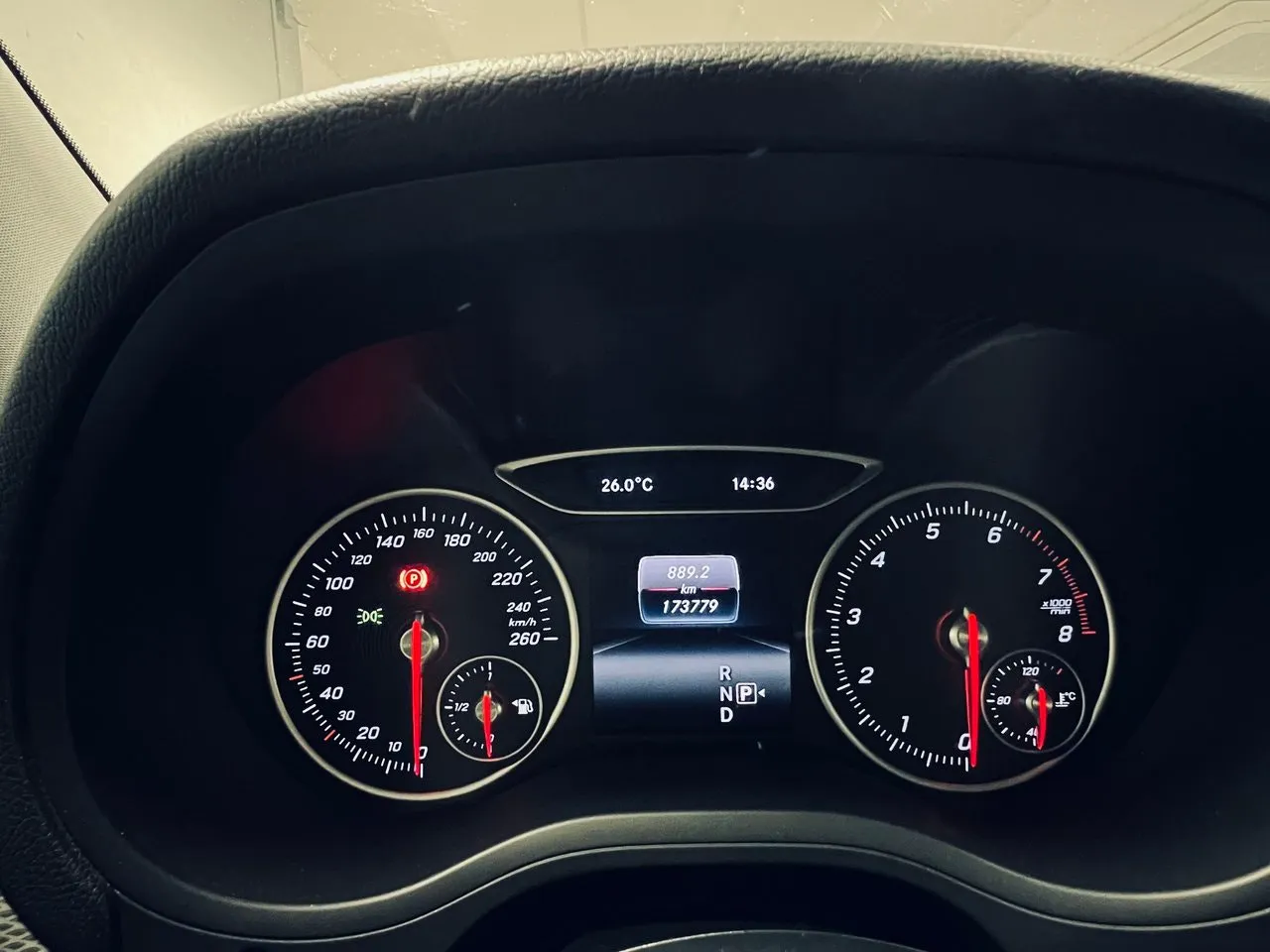 Vehicle image 15