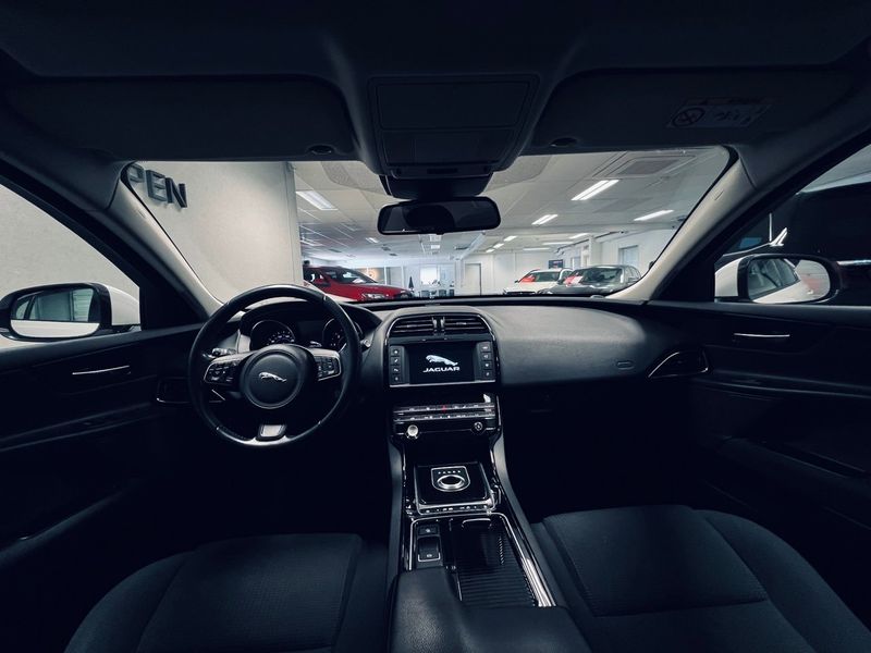 Jaguar XE bild 8