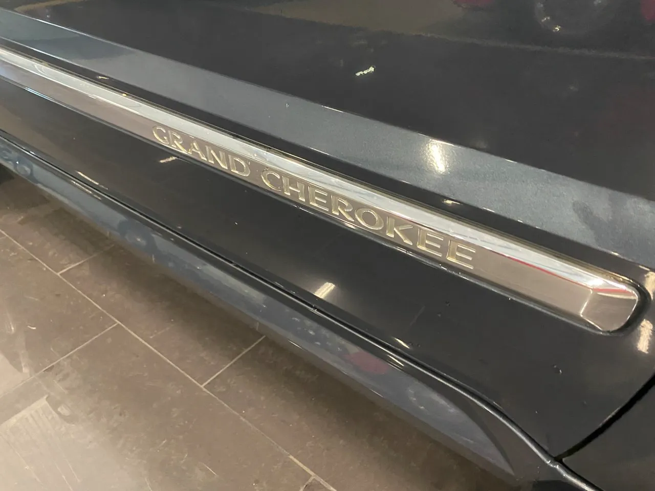 Vehicle image 20