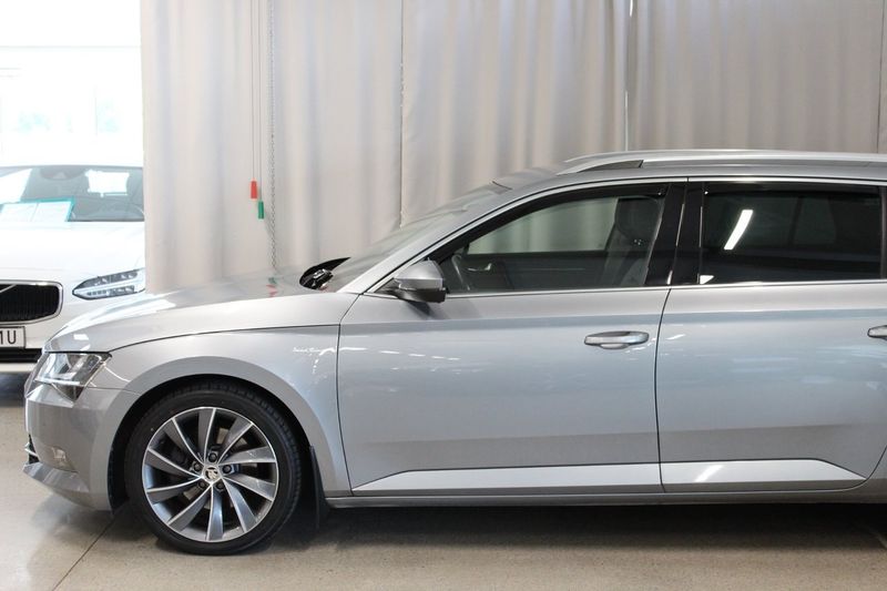 Skoda Superb bild 5