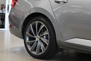 Skoda Superb bild 13