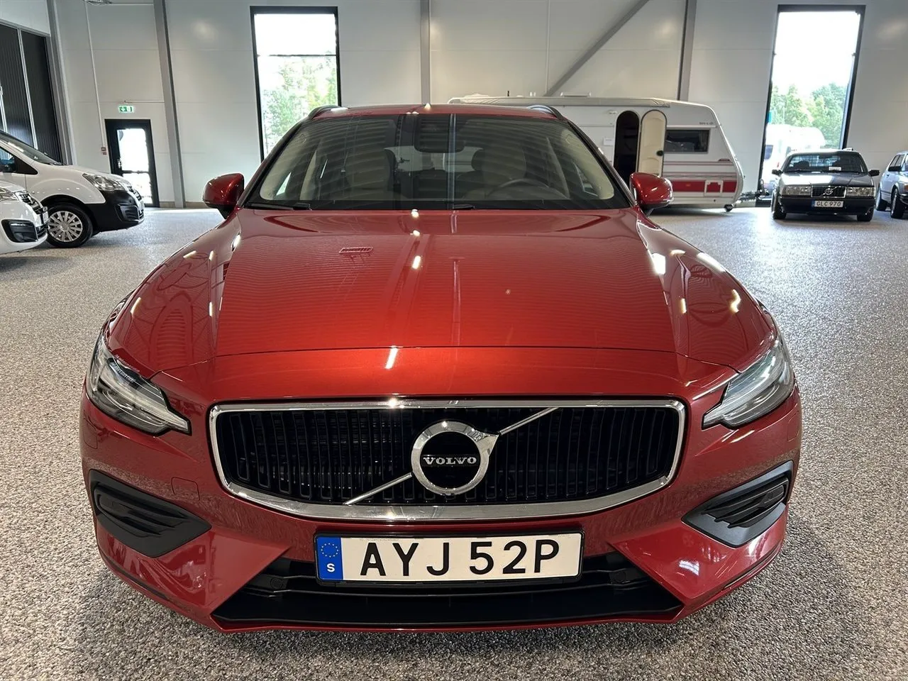 Vehicle image 10