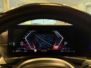 BMW 330 bild 13