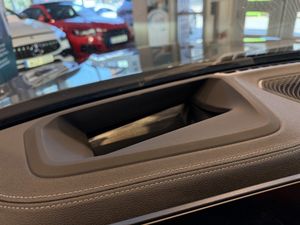 BMW 330 bild 24