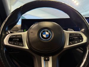 BMW 330 bild 12