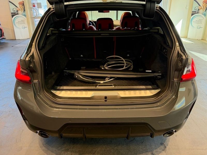 BMW 330 bild 29