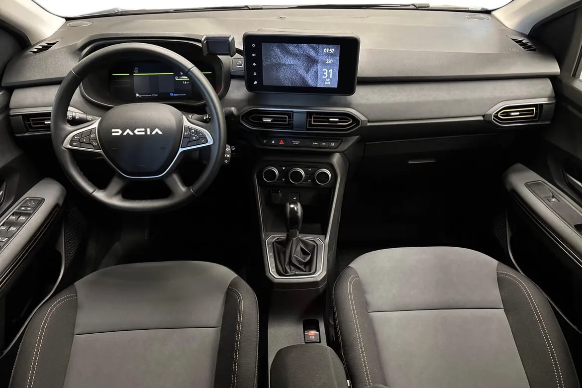 Vehicle image 8