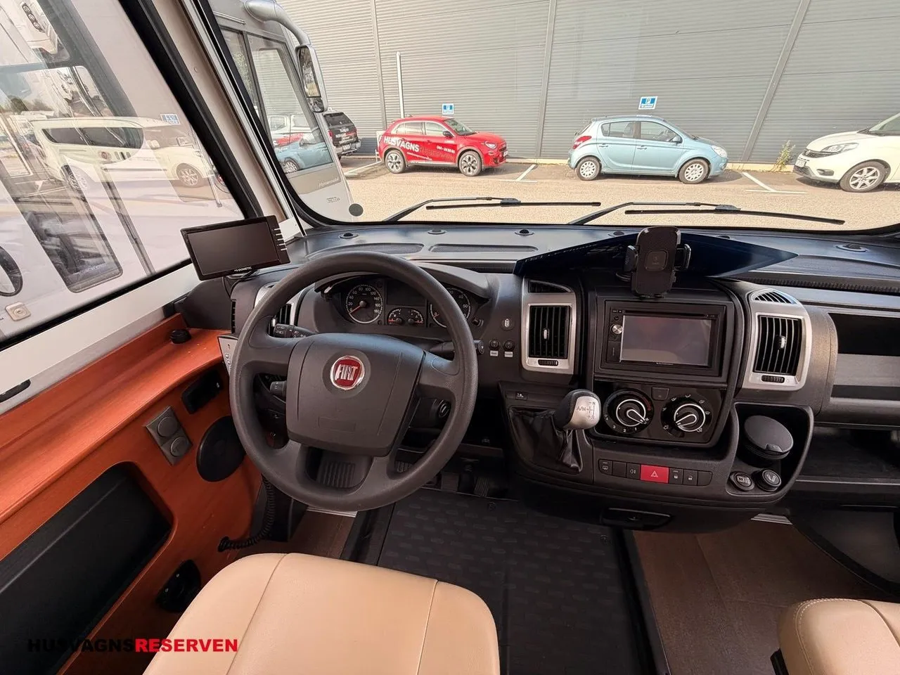 Vehicle image 22