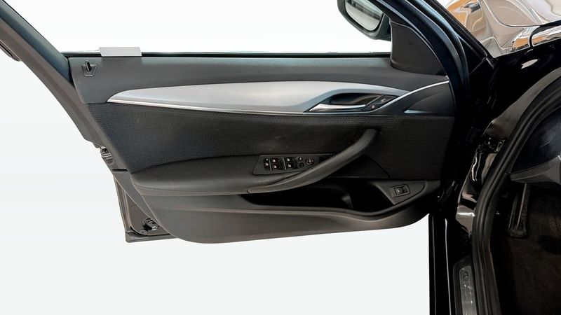 BMW 520 bild 11